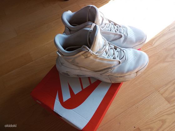 Кросовки NIKE