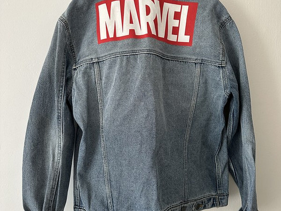 Джинсовая куртка Marvel