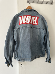 Джинсовая куртка Marvel (1 фото из 4)