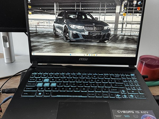 MSI Cyborg A12V