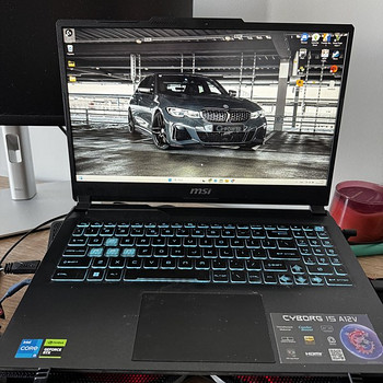 MSI Cyborg A12V