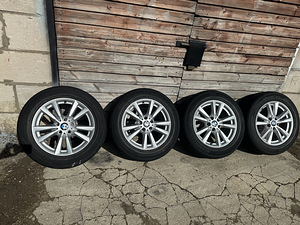 Оригинальные диски BMW с шинами (2 фото из 10)