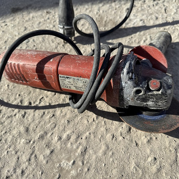 Hilti nurklihvija 125 mm, ei tööta