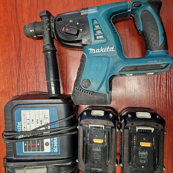 Komplekt MAKITA BHR261T + 2 akut + laadija