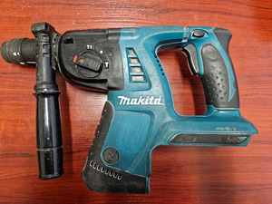 Komplekt MAKITA BHR261T + 2 akut + laadija (3 foto / 7)