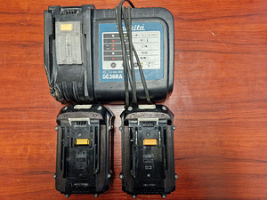 Komplekt MAKITA BHR261T + 2 akut + laadija (7 foto / 7)