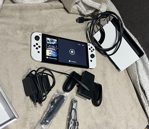 Nintendo switch oled (1 foto / 2)