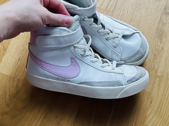 Кроссовки Nike