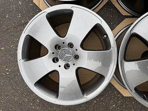 18" оригинальные диски Mercedes-Benz 5x112 (как новые) (4 фото из 7)