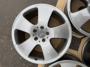 18" оригинальные диски Mercedes-Benz 5x112 (как новые) (5 фото из 7)