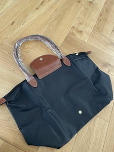 Сумка Longchamp (2 фото из 3)