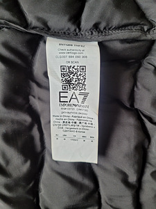 Женская жилетка EA7 (2 фото из 3)