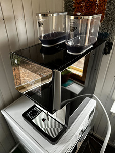 Кофемашина с монетоприемником WMF 1500S Dynamic (1 фото из 3)
