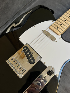 FENDER SQUIER TELECASTER (2 фото из 3)