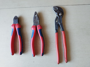 Knipex (1 foto / 2)
