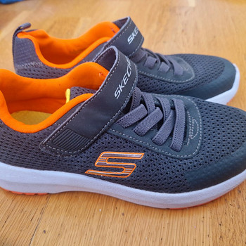 Skechers tossud s. 33