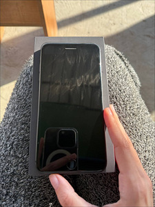 iPhone 8 plus (4 фото из 4)
