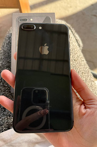 iPhone 8 plus (1 фото из 4)