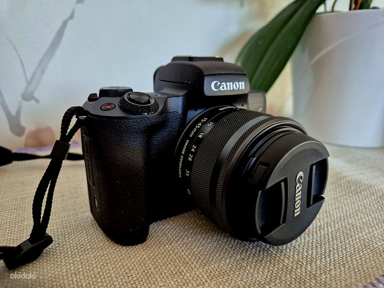 Canon EOS M50 Mark II + 2 objektiivi