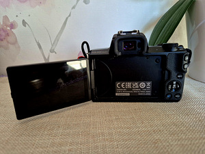 Canon EOS M50 Mark II + 2 objektiivi (3 foto / 5)