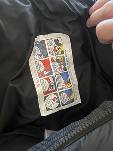 Moncler куртка (1 фото из 4)