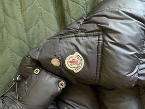 Moncler куртка (2 фото из 4)