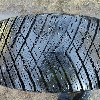 275/45R20 Good Year Ultra grip ice arctic SUV 4x4