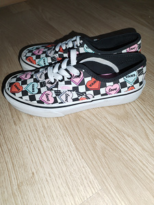 Кеды Vans для девочек р. 33 (2 фото из 3)