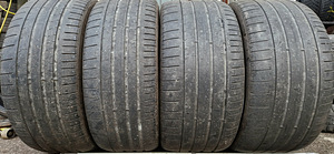 R22 Pirelli erilaiused 285/40/22 & 325/35/22 - paigaldus (1 foto / 3)