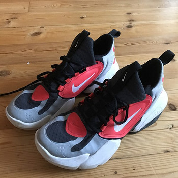 Кроссовки Nike 44