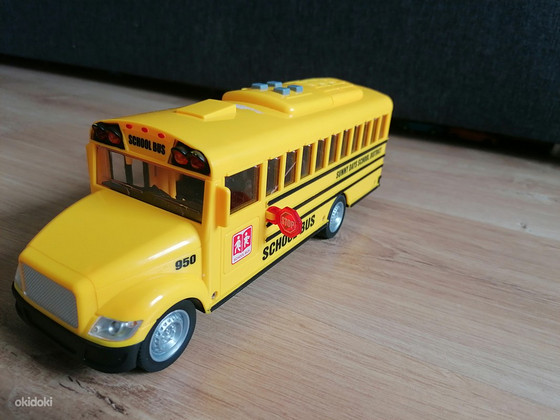 Школьный автобус. School bus