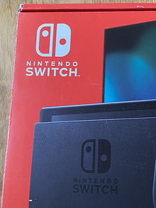 Nintendo Switch (Neon Blue/Red) (1 фото из 8)