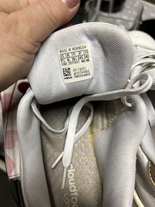 Кожаные кроссовки Adidas, размер 39 (5 фото из 6)