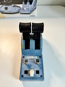 Thrustmaster TCA Officer Pack Airbus Edition (7 foto / 10)