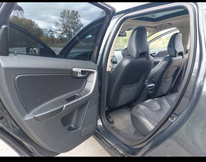 VOLVO xc60 151 кВт (3 фото из 10)