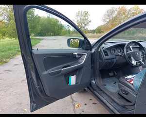 VOLVO xc60 151 кВт (4 фото из 10)