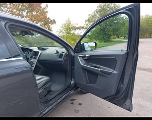 VOLVO xc60 151 кВт (6 фото из 10)