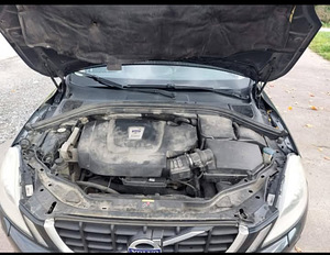 VOLVO xc60 151 кВт (10 фото из 10)