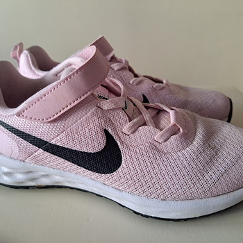 Nike tossud suurus 33