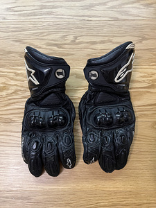 Moto kindad AlpineStars, suurus M (1 foto / 1)