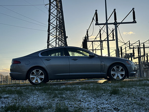 Jaguar XF (6 фото из 14)