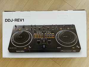DJ kontroller (1 foto / 2)