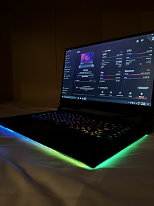 Asus Rog Strix 15 - 64gb ram - 8gb RTX 2070 super 300hz (2 foto / 4)