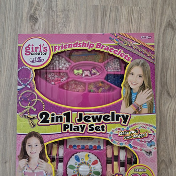 Игровой набор ( бусы, браслеты)