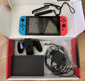 Nintendo Switch konsool, täiskomplekt. (1 foto / 3)
