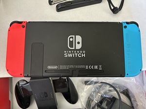 Nintendo Switch konsool, täiskomplekt. (2 foto / 3)