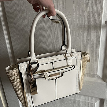 River Island белая мини-сумка с крыльями