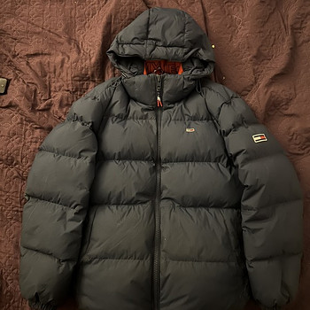 Tommy Hilfiger пуховик