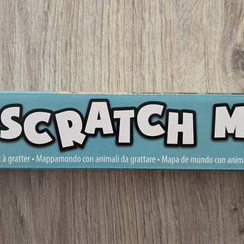 Kraapimiskaart maailmast loomadega +3