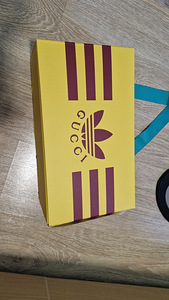 Gucci x addidas gazelle (5 foto / 5)